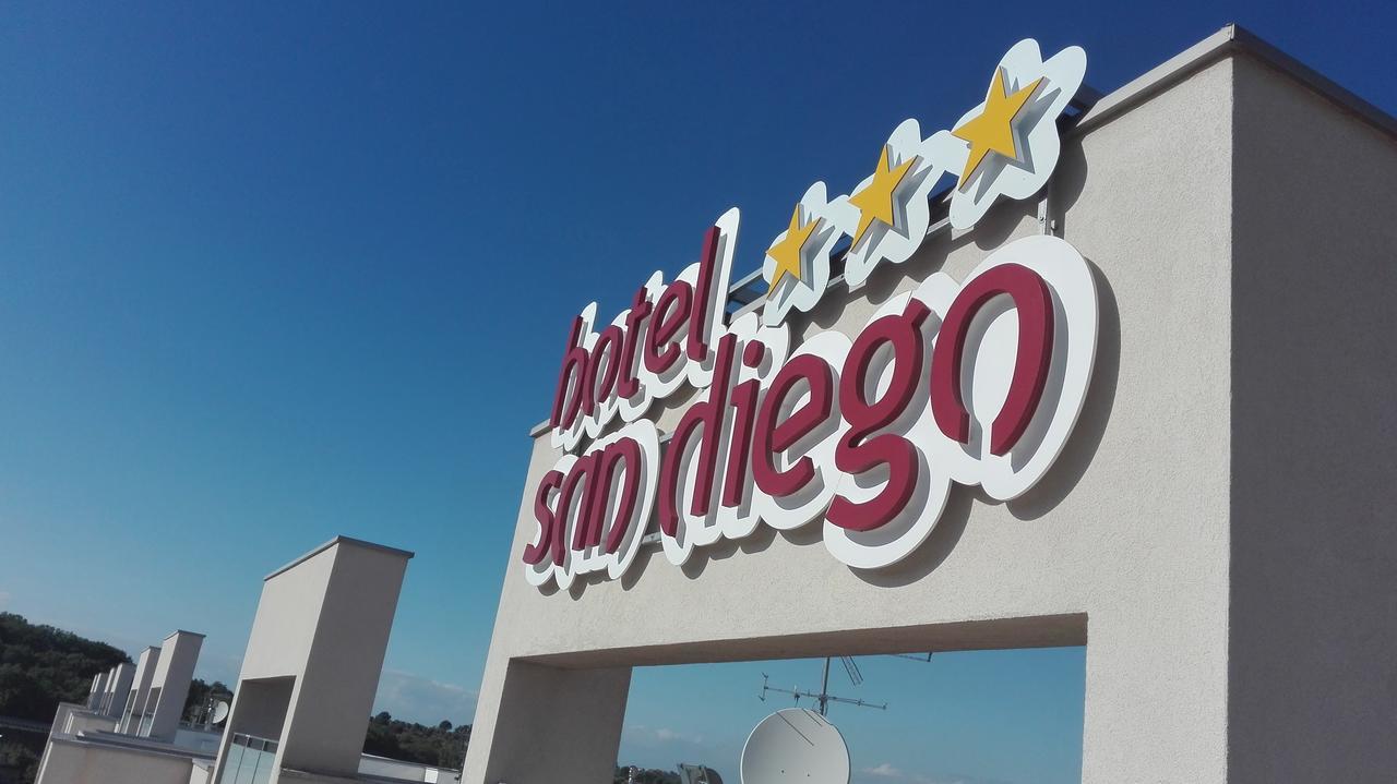 Hotel San Diego Ренде Екстериор снимка